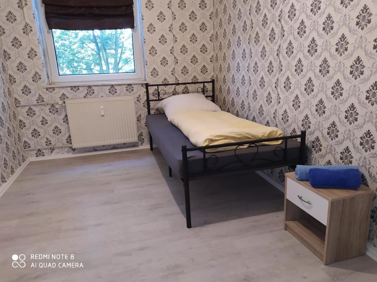 Misha,S Hostel Duisburg Buitenkant foto