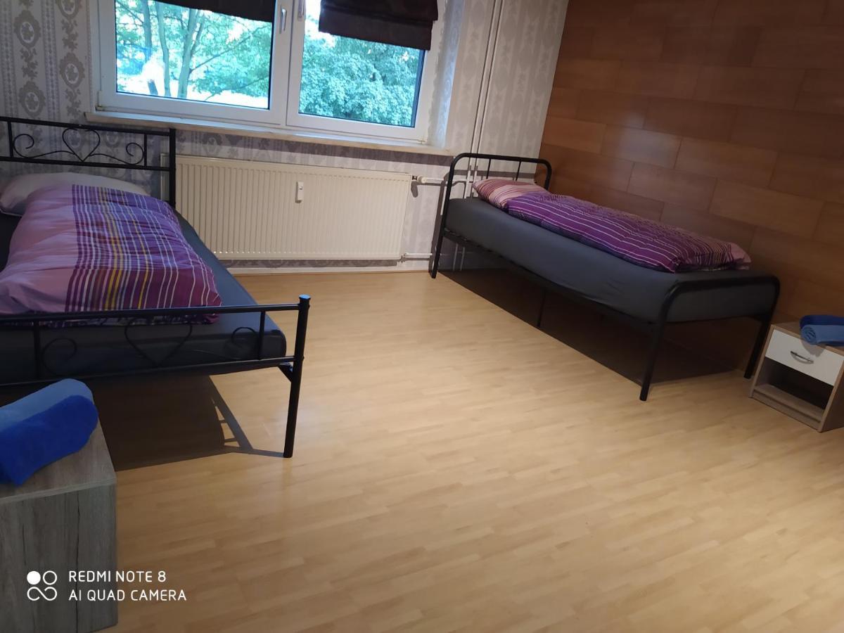 Misha,S Hostel Duisburg Buitenkant foto